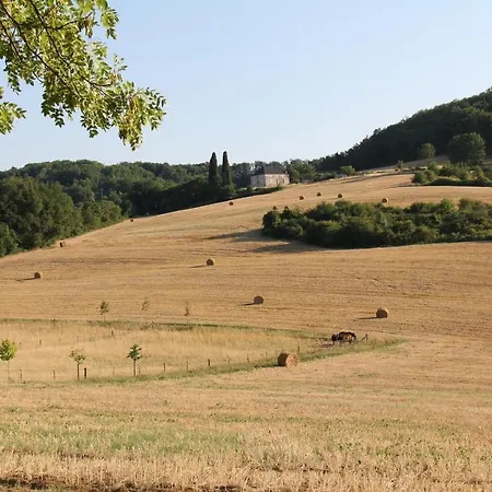 Exclusive Guest Wing Of 14th-century Manor With Pool & Panoramic Views Auradou
