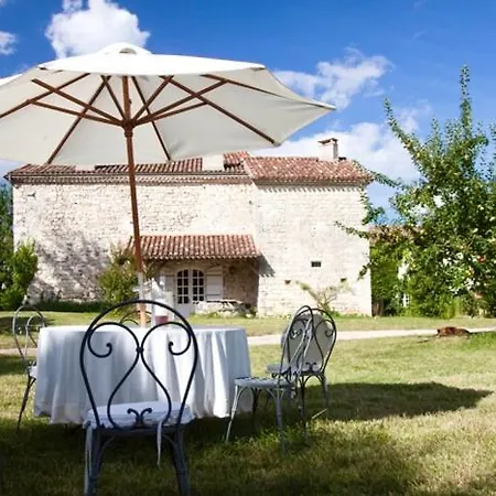 Exclusive Guest Wing Of 14th-century Manor With Pool & Panoramic Views Auradou