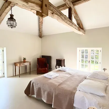 Prázdninový dům Exclusive Guest Wing Of 14th-century Manor With Pool & Panoramic Views Auradou