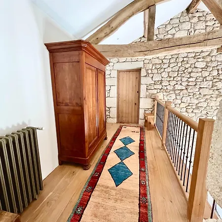 Exclusive Guest Wing Of 14th-century Manor With Pool & Panoramic Views *