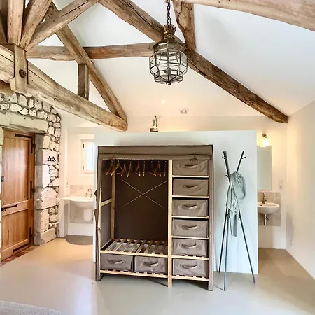 Exclusive Guest Wing Of 14th-century Manor With Pool & Panoramic Views Prázdninový dům Auradou