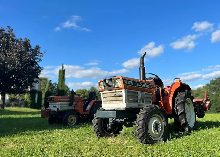 Landhuis, Oneindig Uitzicht, 30ha Land, Prive Zwembad بيت للعطل Auradou